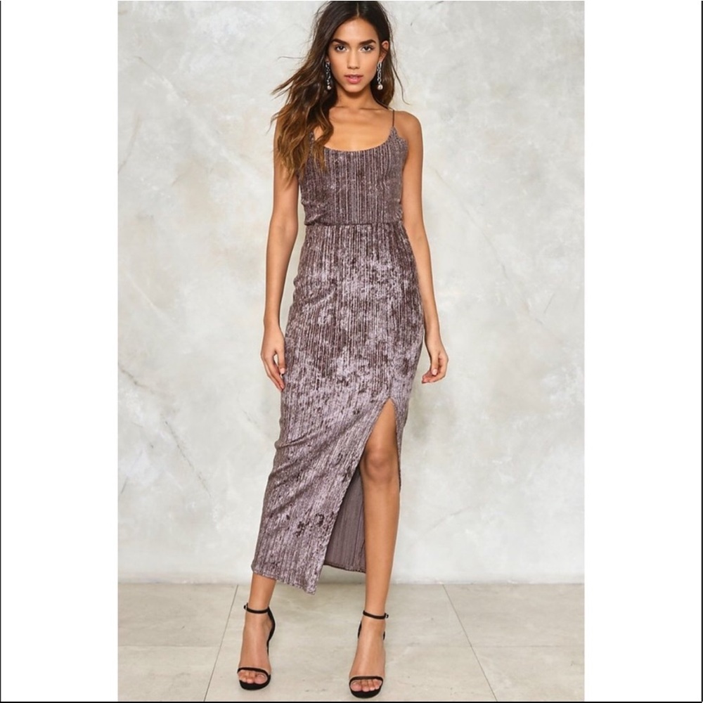 Nasty Gal Hella Good Ribbed Velvet Taupe Spaghetti Strap Maxi Dress Womens Sz 4